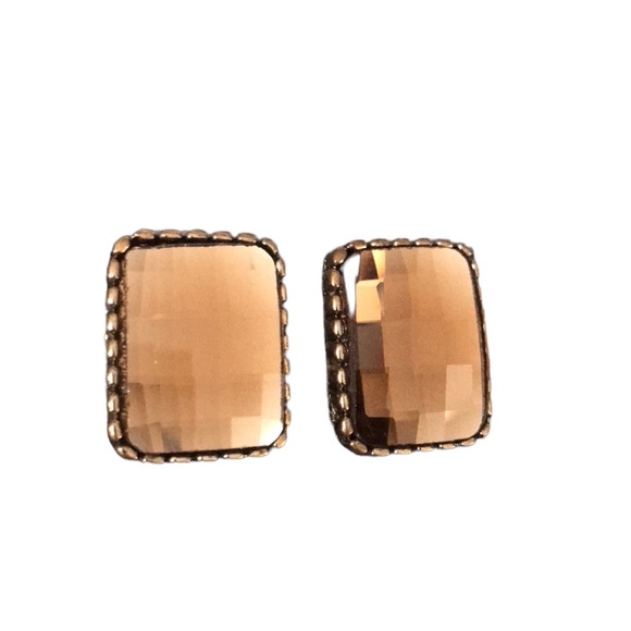 Jewelry - Gold tone faceted topaz fashion earrings